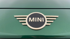 MINI Cooper 160kW SE Exclusive 54kWh 3dr Auto Electric Hatchback